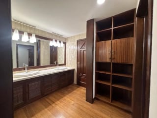 APARTAMENTO EN VENTA ZONA 10 — miniatura 3 de 16