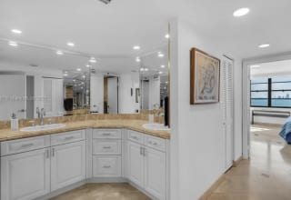 APARTAMENTO EN RENTA BRICKELL MIAMI — miniatura 4 de 16