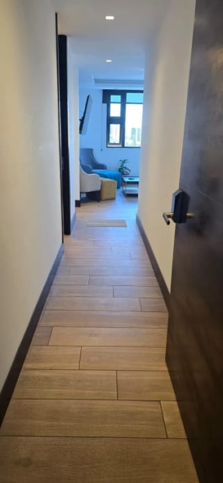 APARTAMENTO EN VENTA ZONA 15 — miniatura 3 de 7