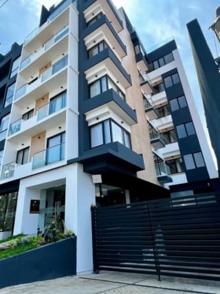 APARTAMENTO EN VENTA ZONA 15 — miniatura 1 de 5