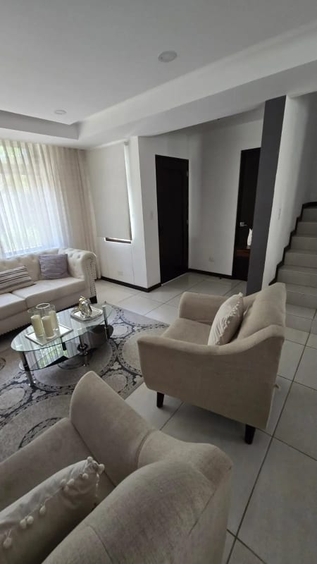 CASA EN VENTA EN ZONA 4 DE MIXCO — foto 8 de 14