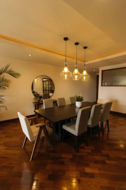 Apartamento en Renta Zona 10 — foto 4 de 7